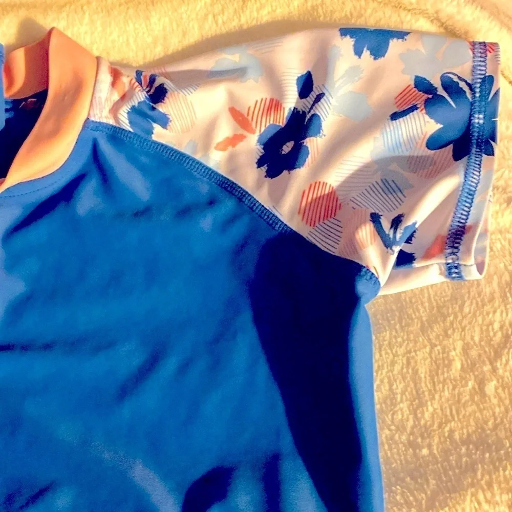 Eddie Bauer Rash Guard, Swim Shirt, Sz M, 10, 12, Floral​​​, Garden girl, Resort